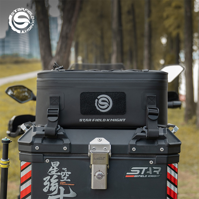 SFK Universal 13L Black Motorc - đánh giá và giá Motorcycle Gear Sale